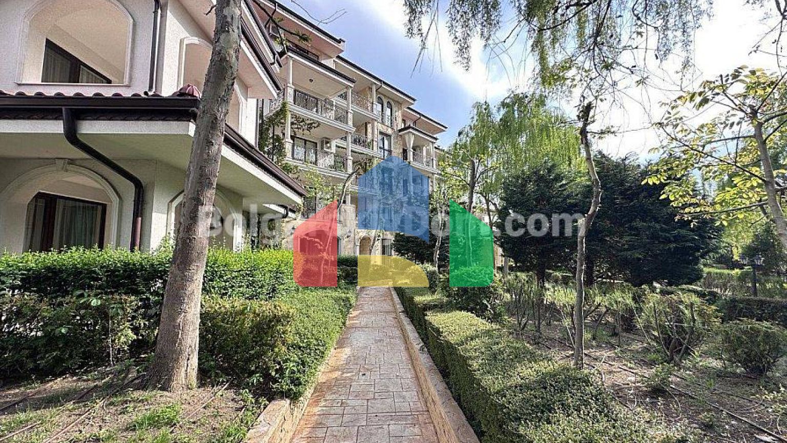 Четырехкомнатная квартира в Посейдон