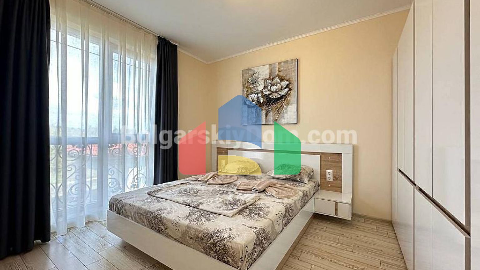 Четырехкомнатная квартира в Посейдон