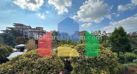 Четырехкомнатная квартира в Посейдон