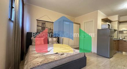 Квартира-студия в Эстебан