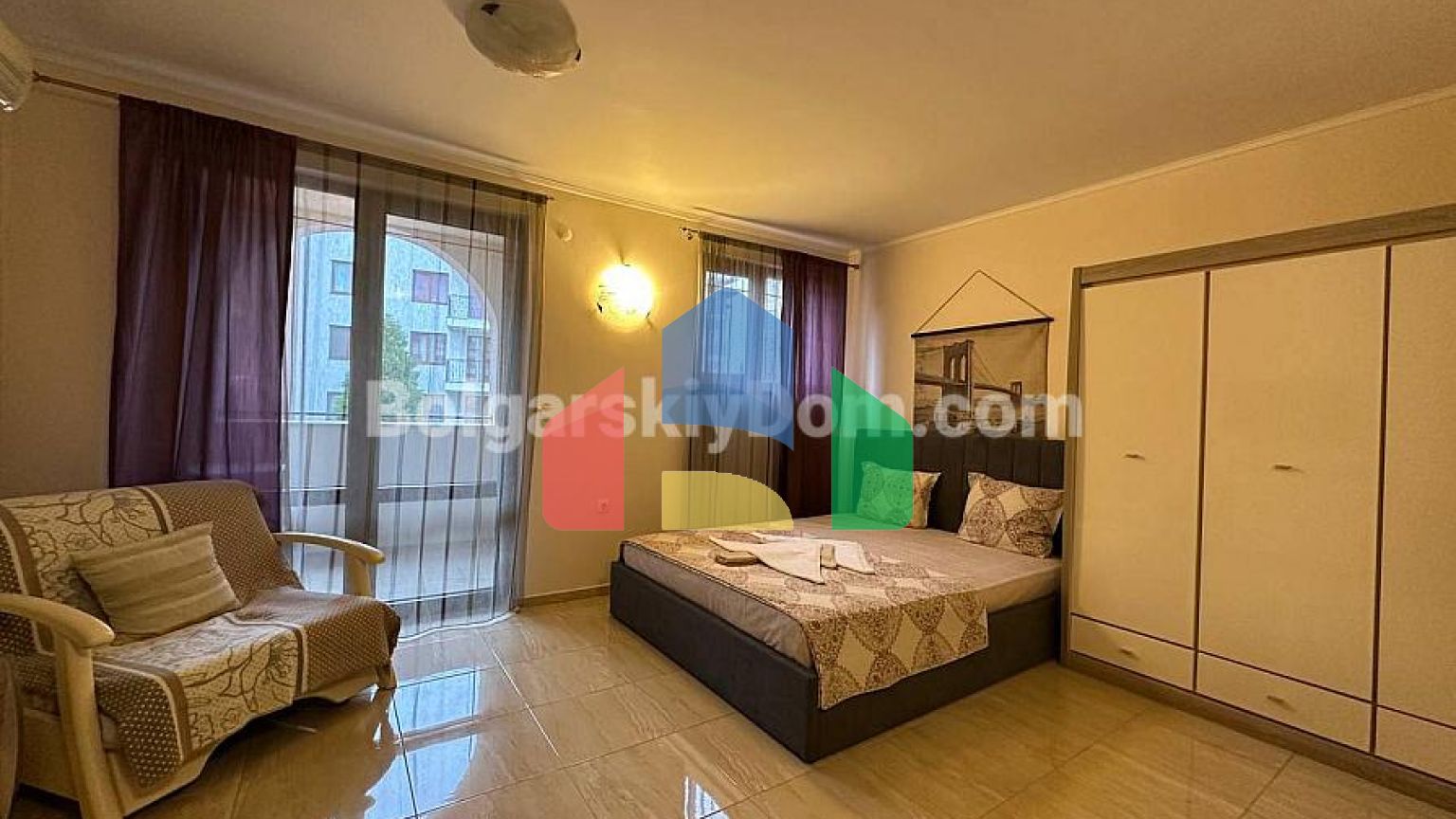 Квартира-студия в Эстебан