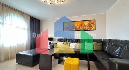 Трехкомнатная квартира в Эстебан