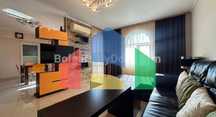 Трехкомнатная квартира в Эстебан