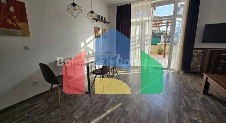 Двухкомнатная квартира в Черное Море 1