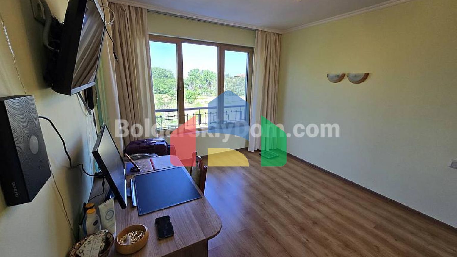 Трехкомнатная квартира в Булевард