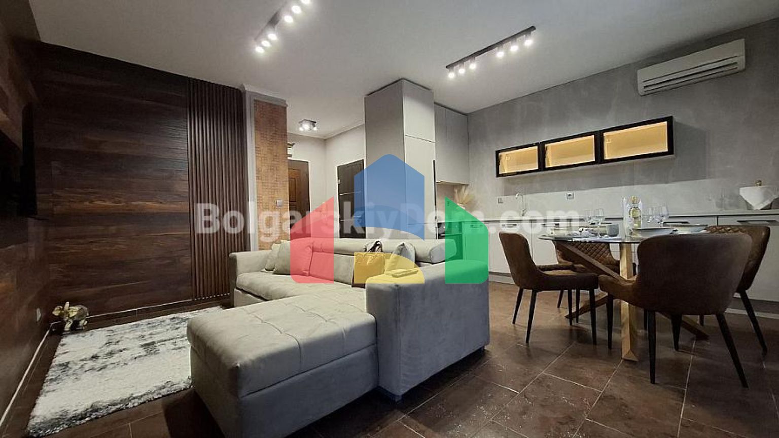 Трехкомнатная квартира в Одиссей