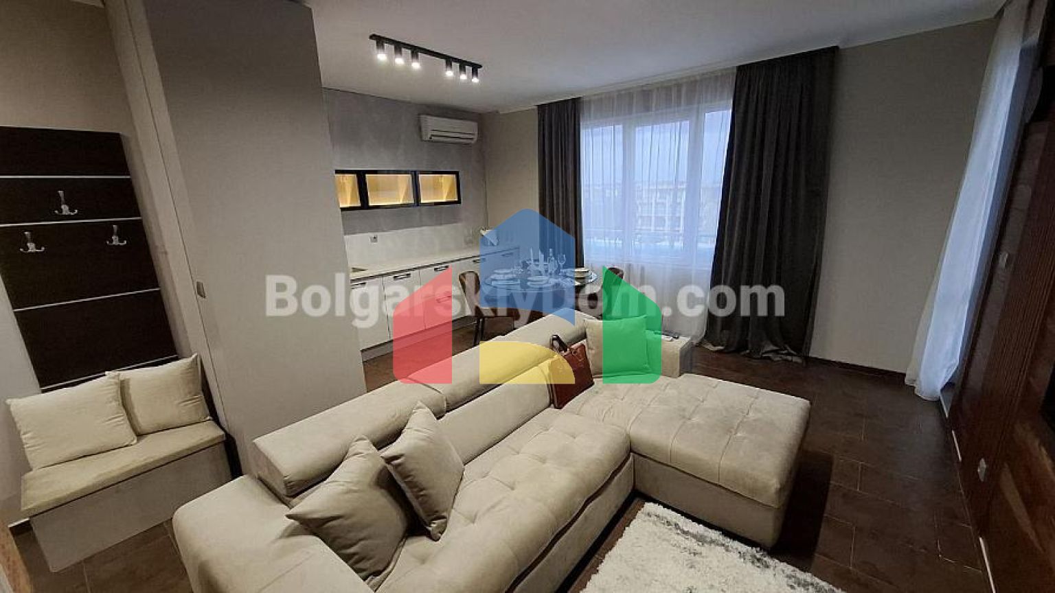 Трехкомнатная квартира в Одиссей