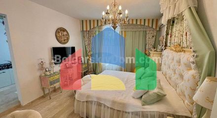 Пятикомнатный пентхаус в Рич 1