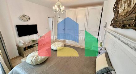 Пятикомнатный пентхаус в Рич 1