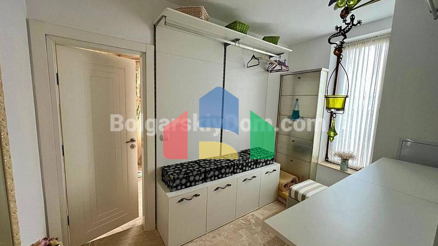 Пятикомнатный пентхаус в Рич 1