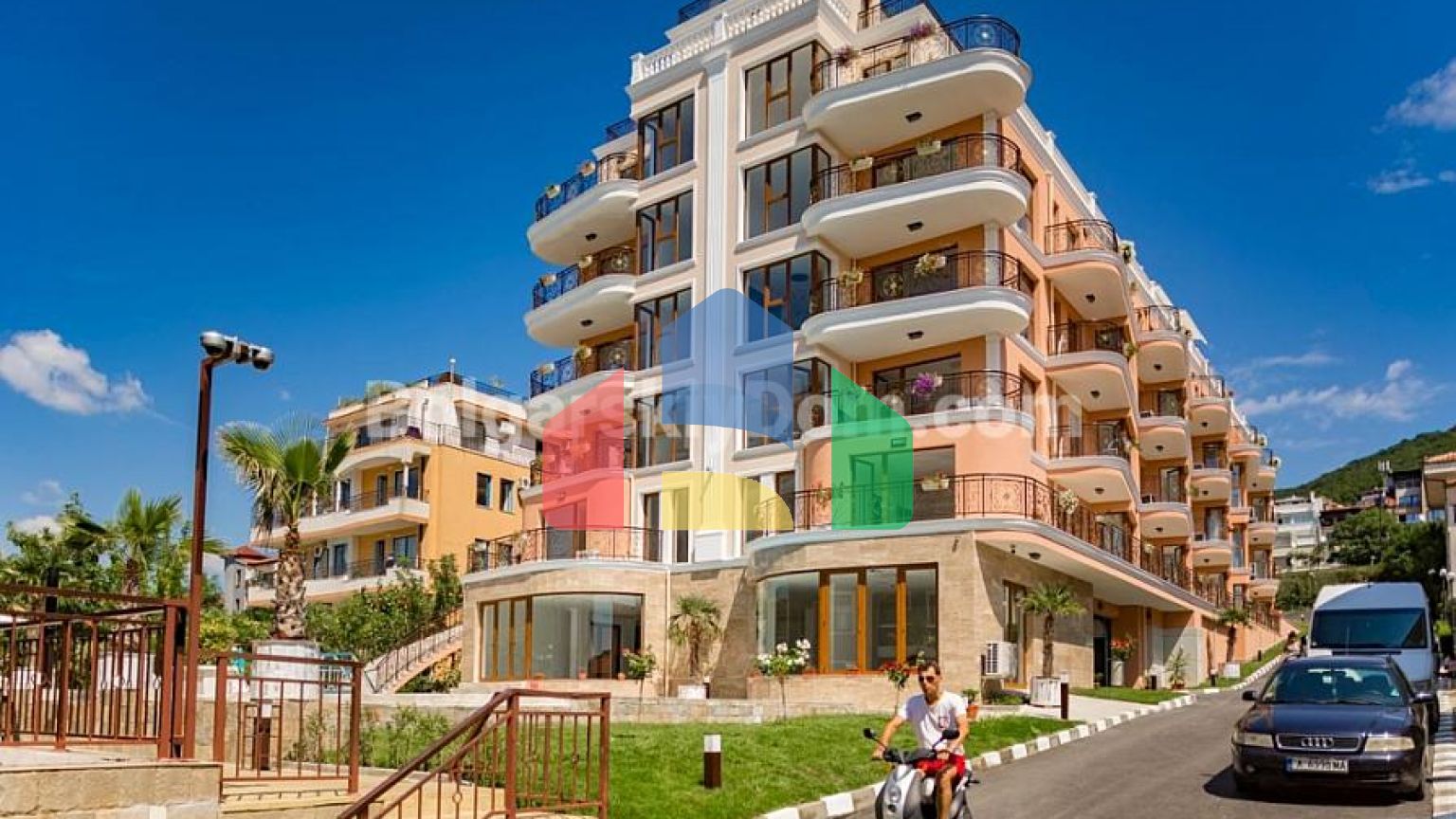 Люксовий двоповерховий пентхаус в Фенікс