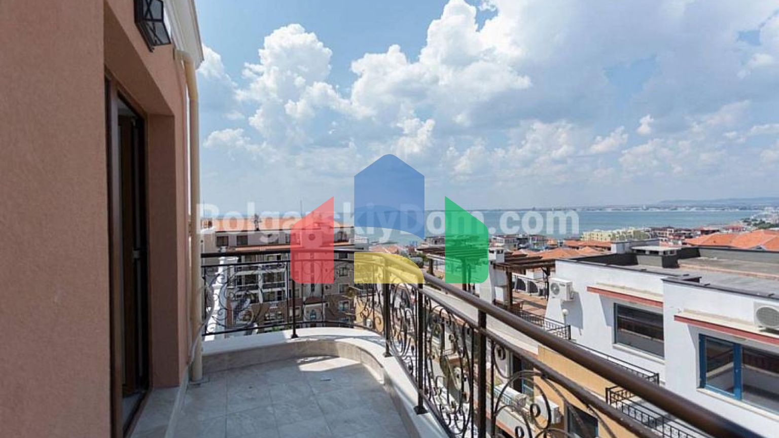 Люксовий двоповерховий пентхаус в Фенікс