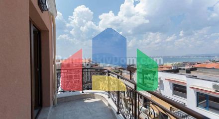 Люксовий двоповерховий пентхаус в Фенікс