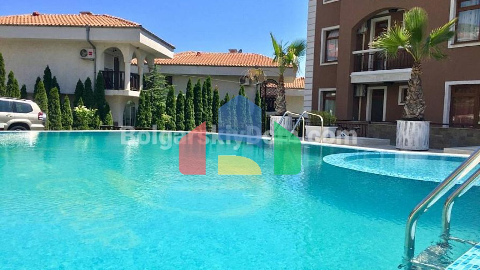 Люксовий двоповерховий пентхаус в Фенікс