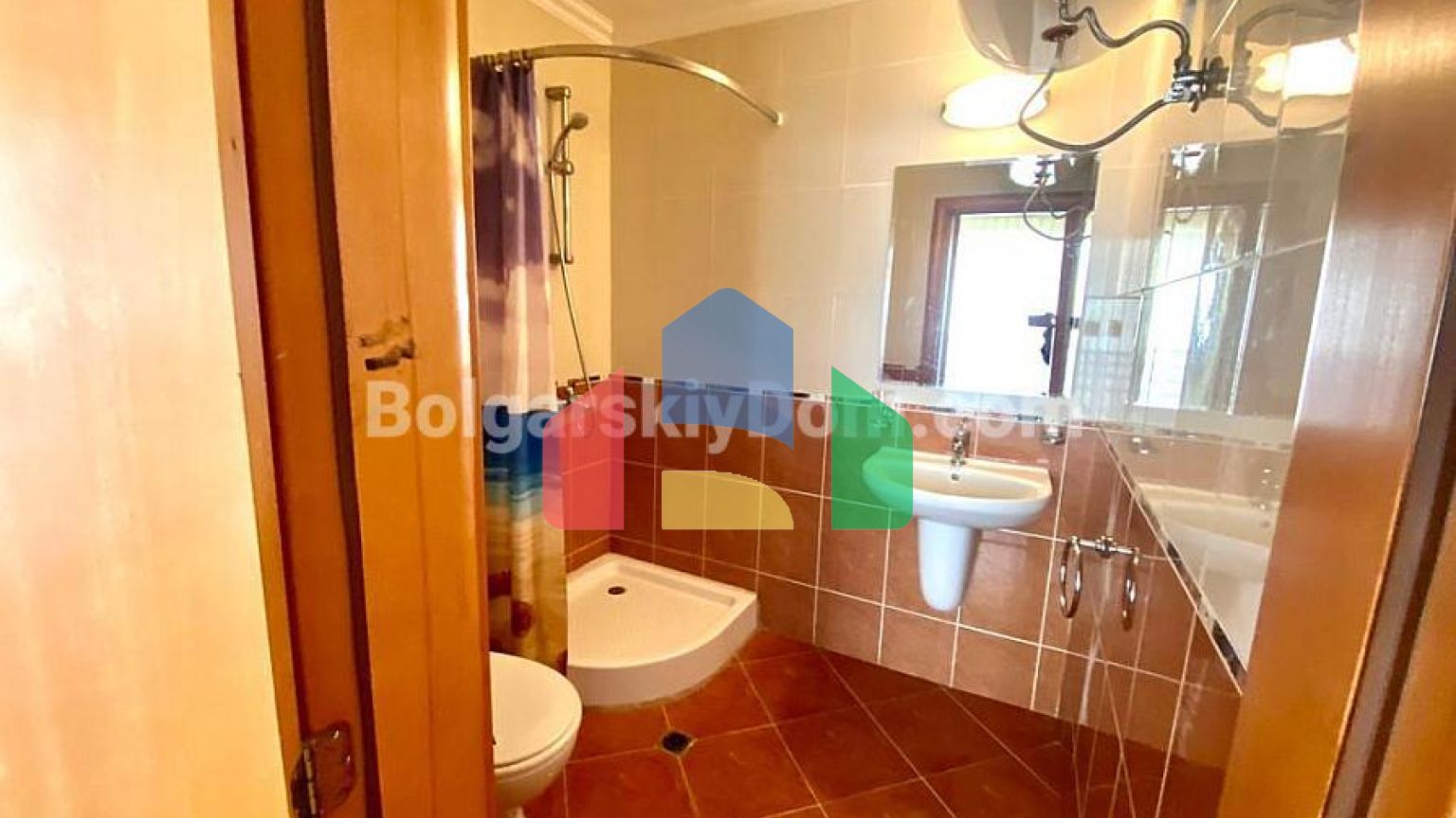 Трикімнатна квартира з прекрасним видом на море