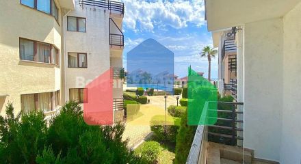 Трикімнатна квартира з прекрасним видом на море Трикімнатна квартира з прекрасним видом на море