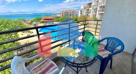 Трикімнатна квартира з прекрасним видом на море Трикімнатна квартира з прекрасним видом на море