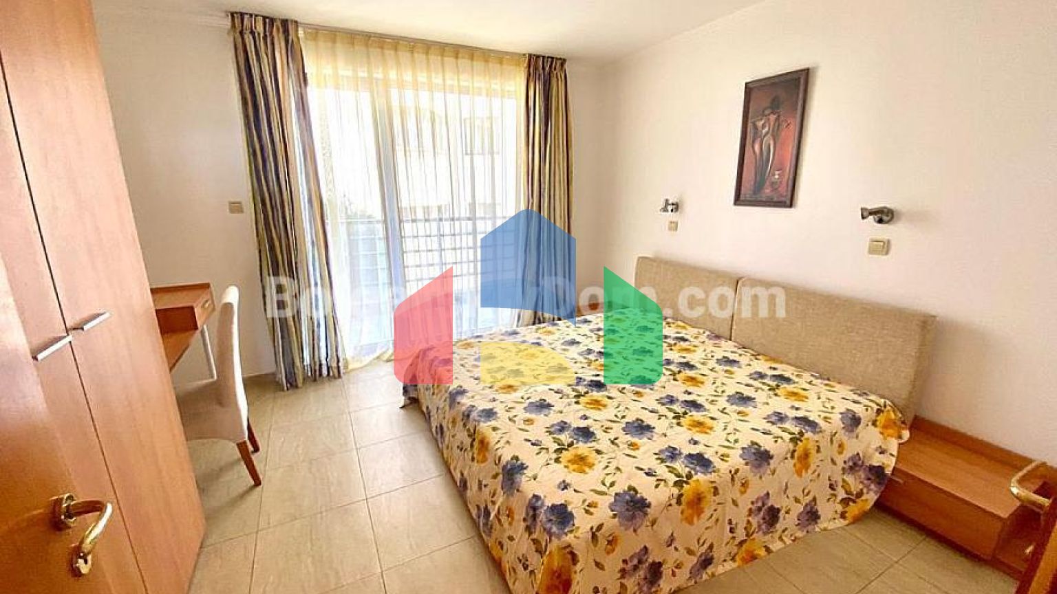 Трикімнатна квартира з прекрасним видом на море