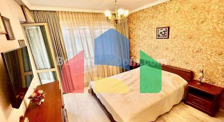 Three-bedroom apartment in Villa Florence