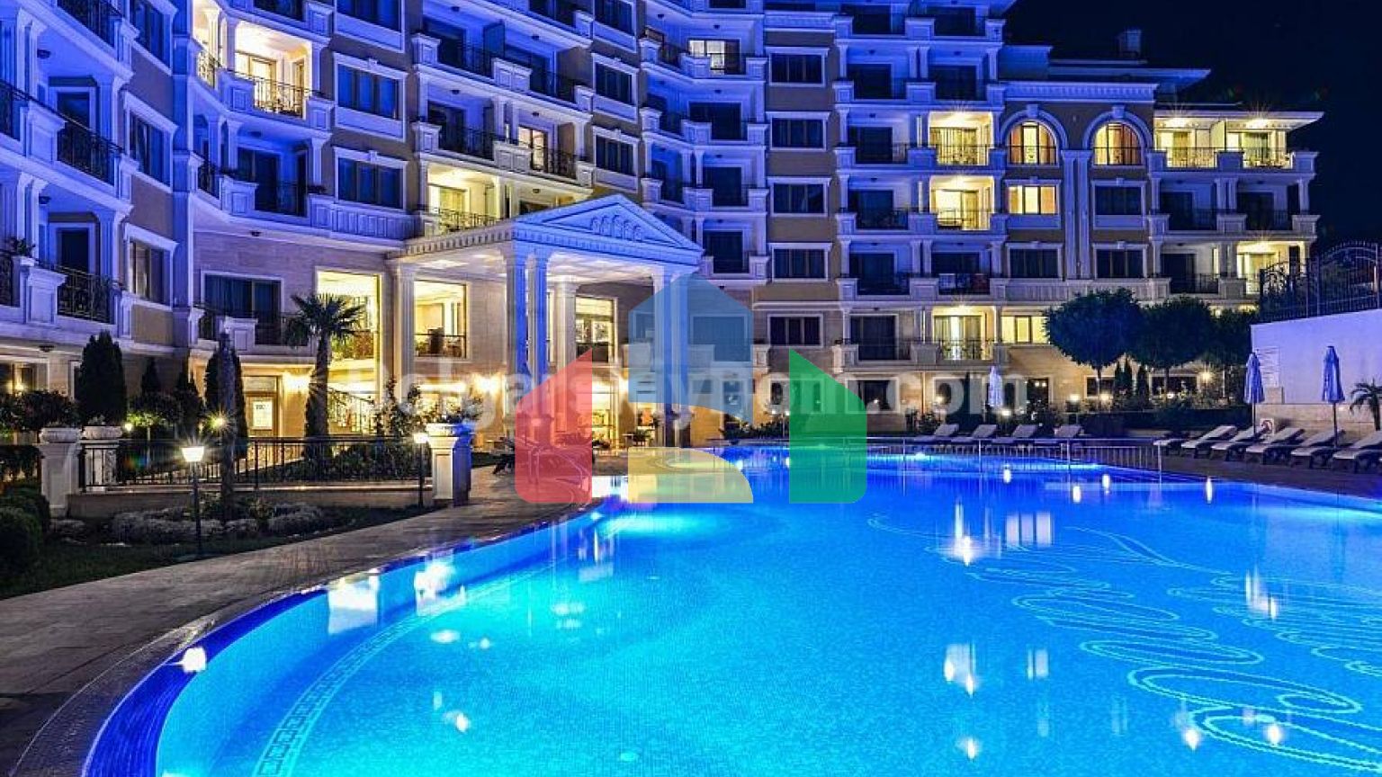 Чотирикімнатна квартира в Вілла Флоренція