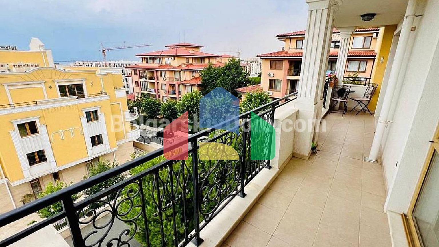 Чотирикімнатна квартира в Вілла Флоренція