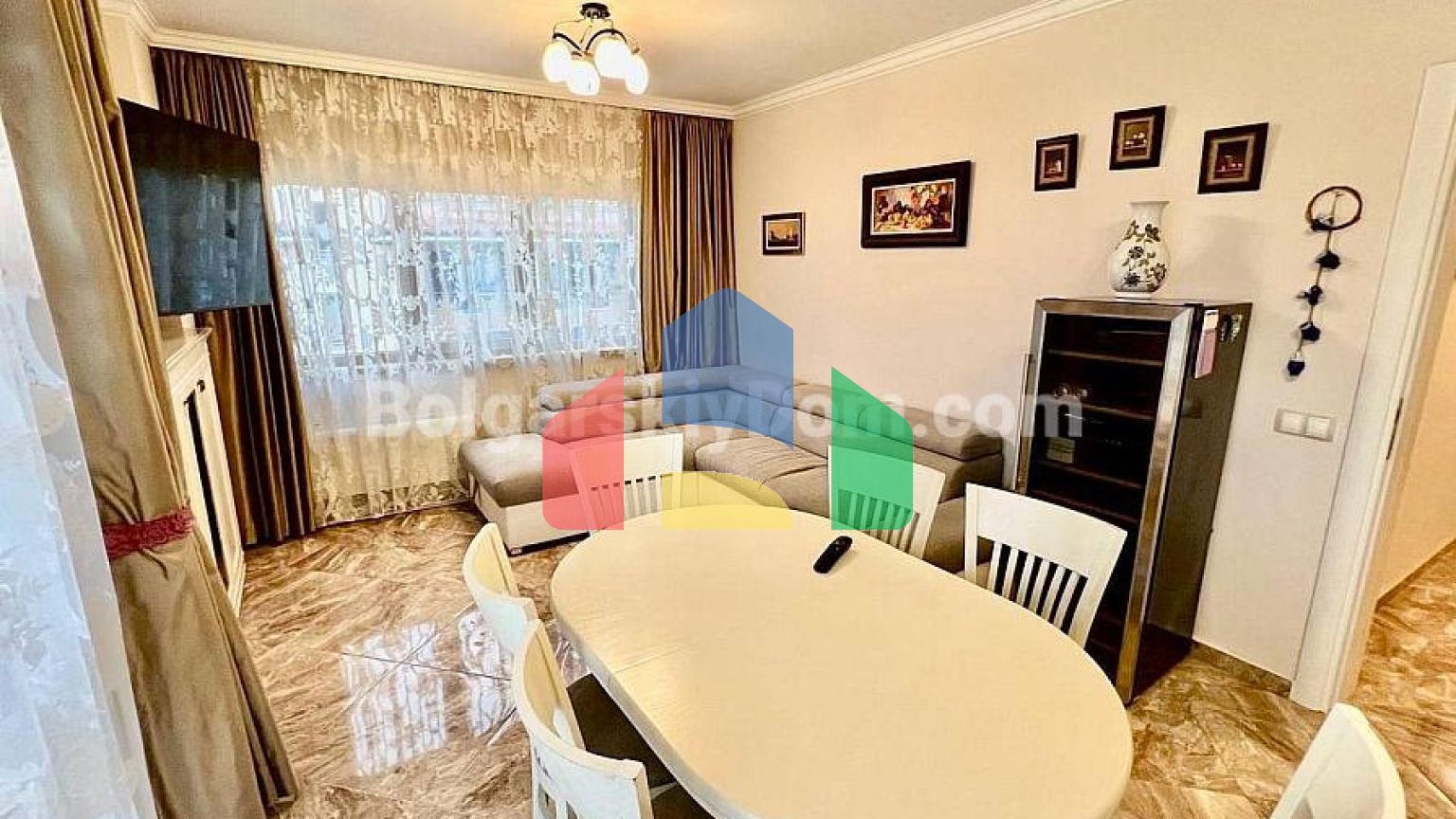 Чотирикімнатна квартира в Вілла Флоренція