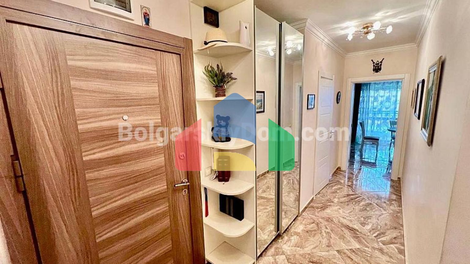 Чотирикімнатна квартира в Вілла Флоренція