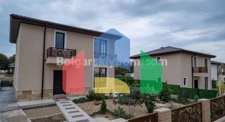 Houses from the developer in Priseltsy