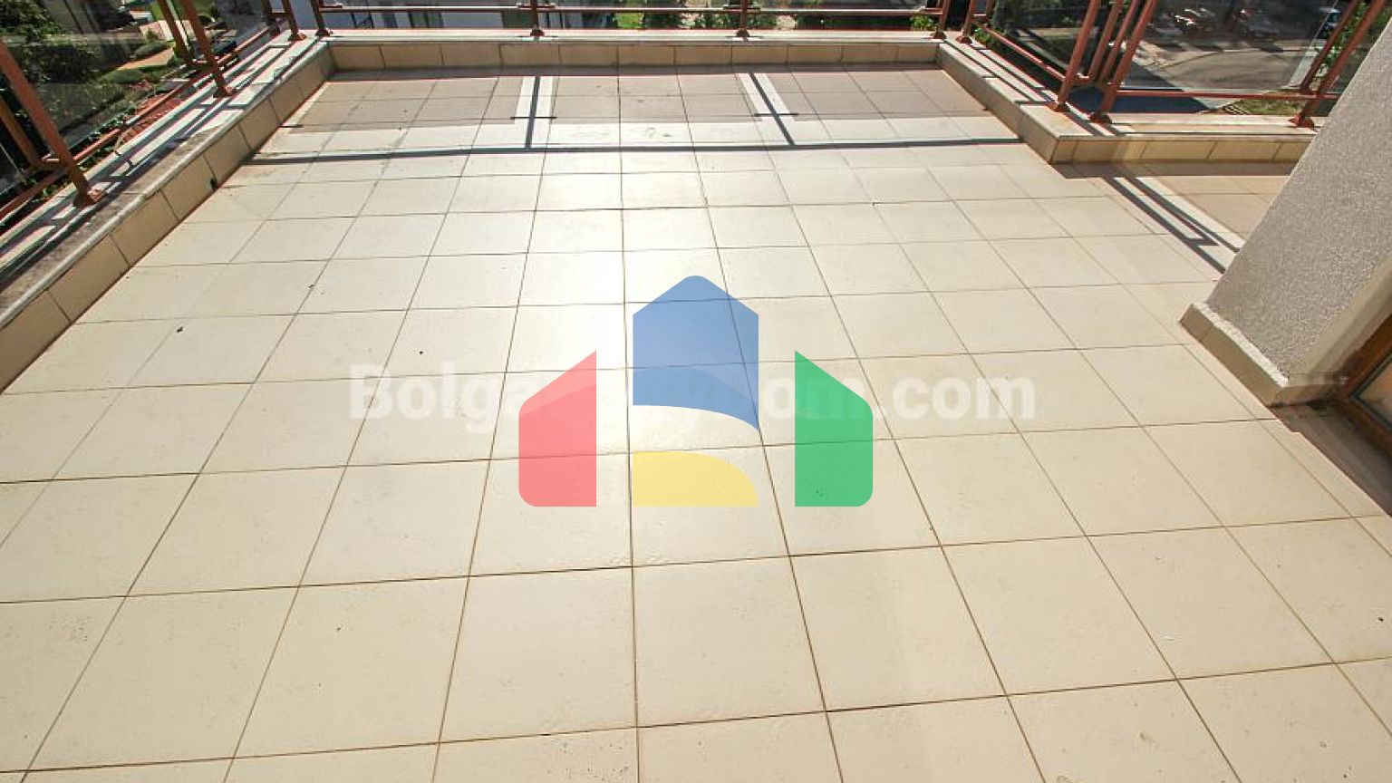 Трикімнатний пентхаус в Хелиос