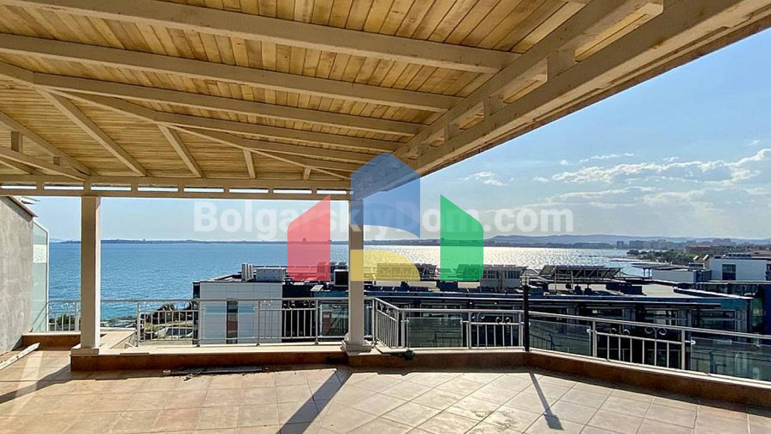 Пентхаус в Сан Вейв