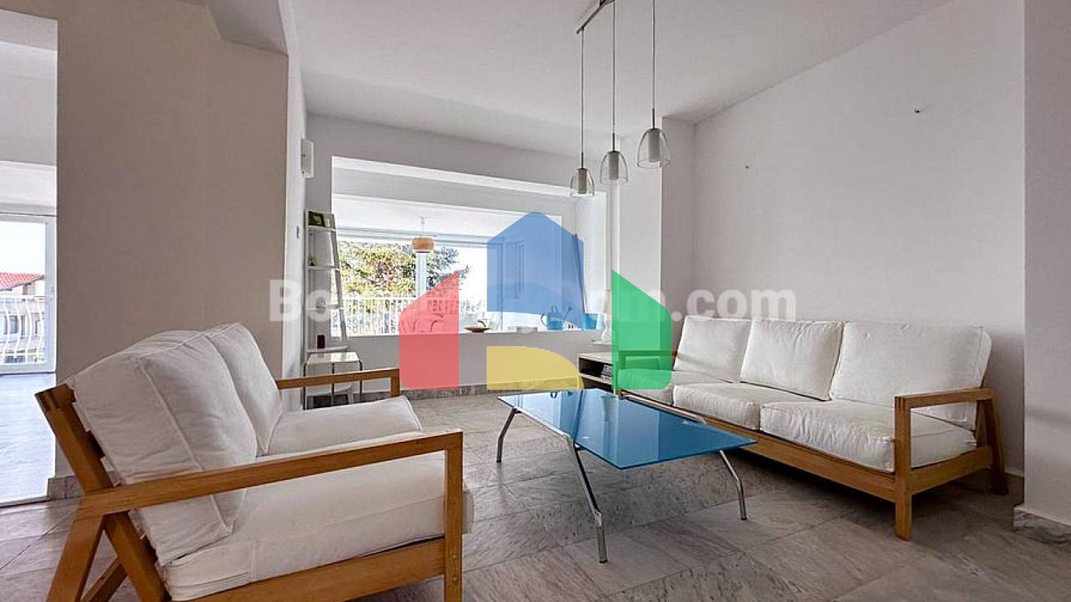 Четырехэтажный дом в Святом Власе