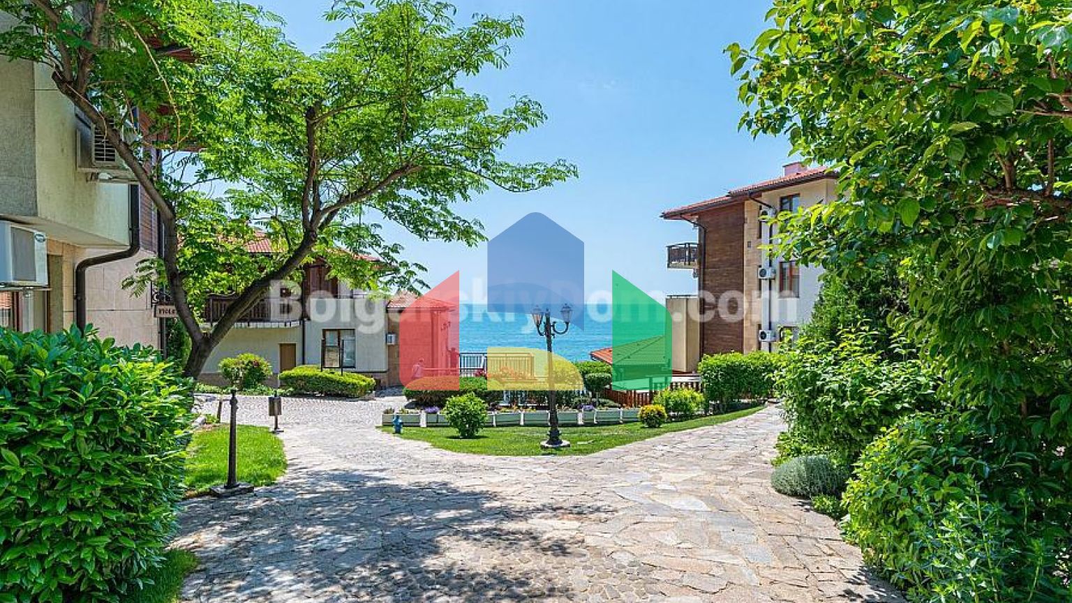 Квартира-студія в Райський Сад