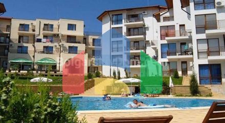 Трикімнатна квартира в Компас