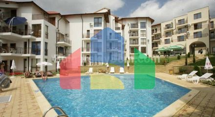 Трикімнатна квартира в Компас