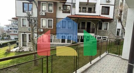 Трикімнатна квартира в Компас