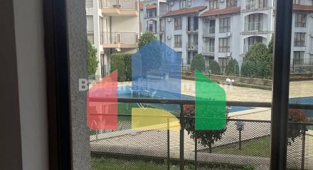 Трикімнатна квартира в Компас