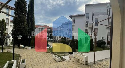 Трикімнатна квартира в Компас