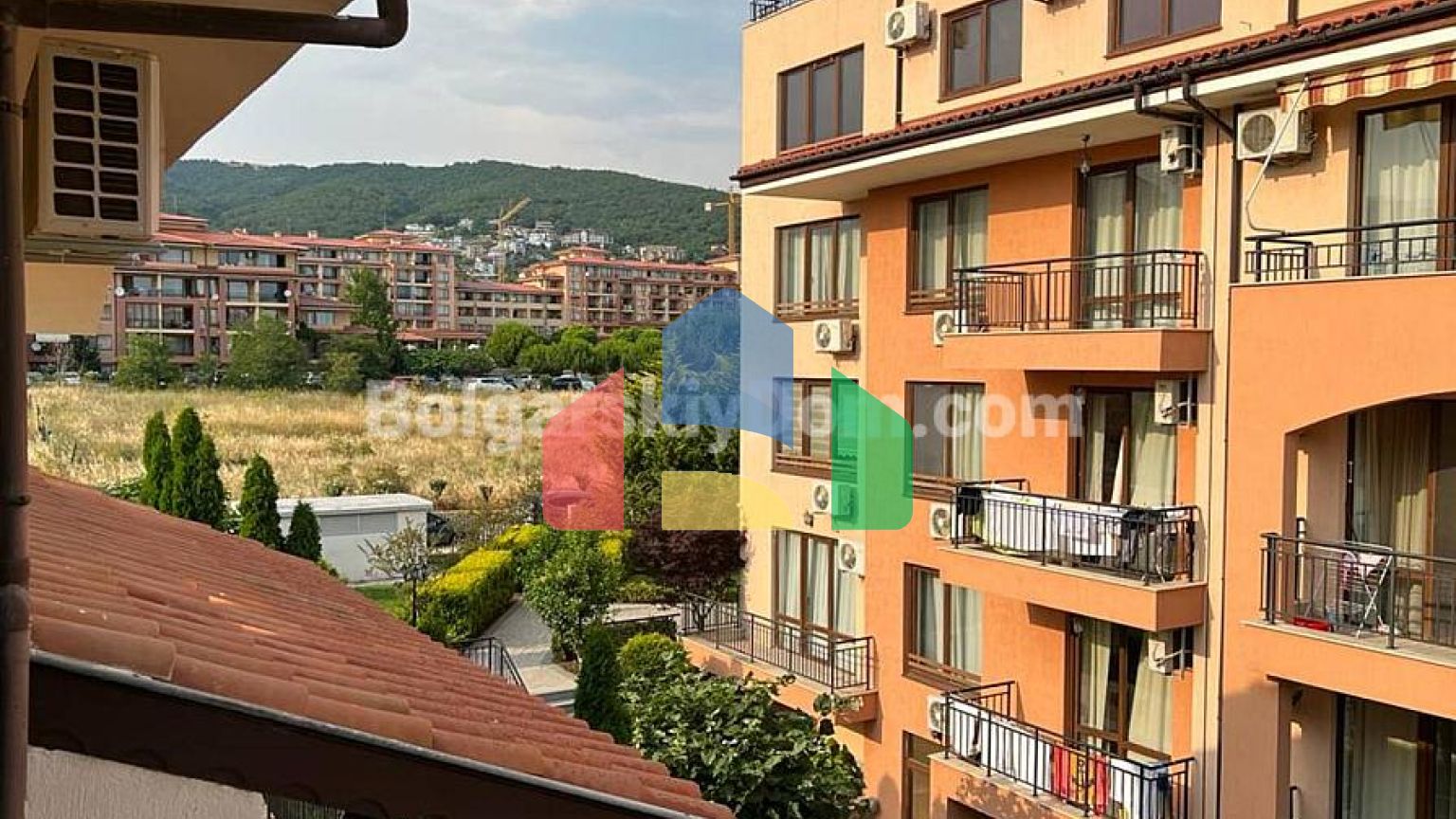 Трикімнатна квартира в Емеральд Біч