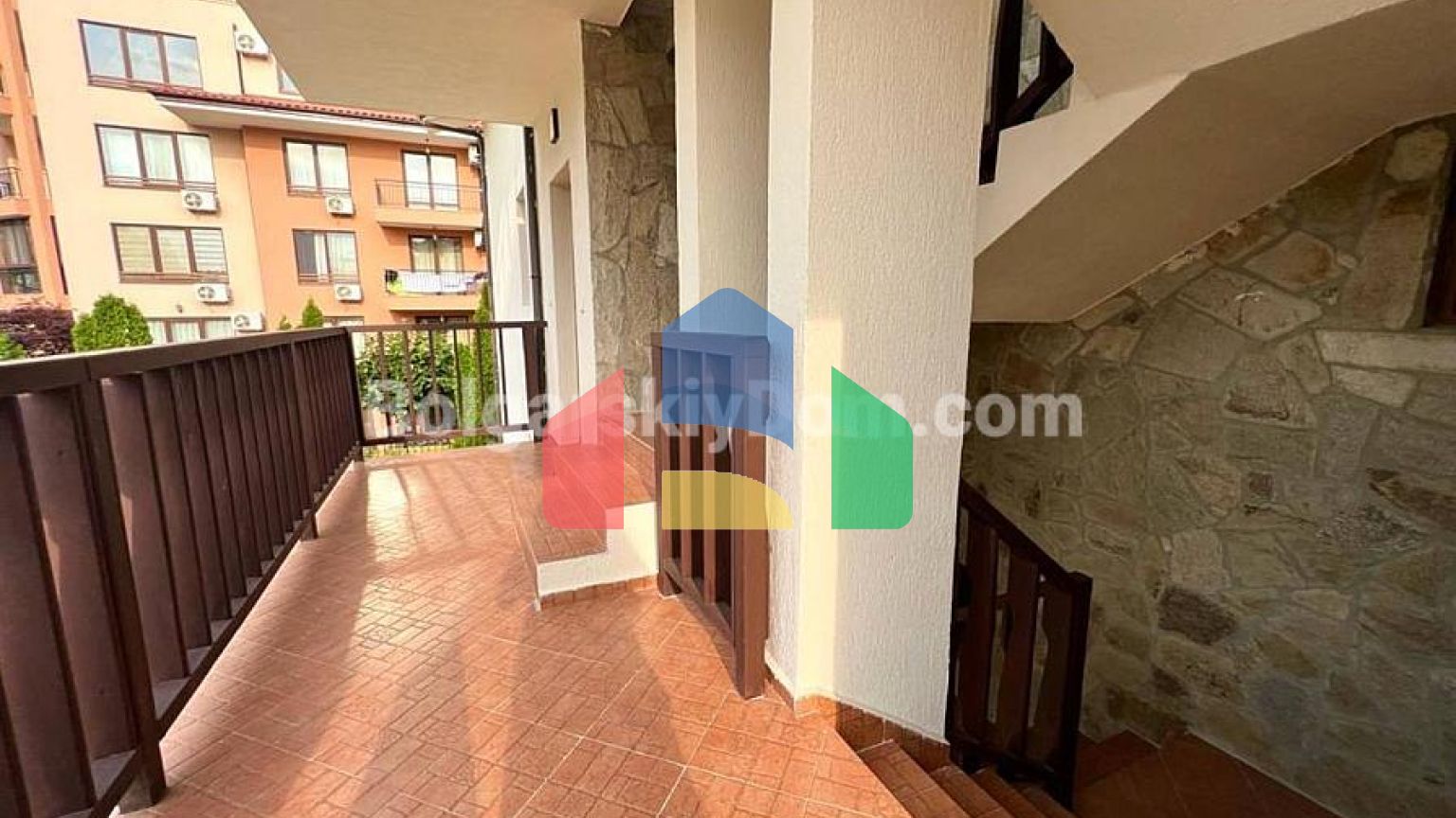 Трикімнатна квартира в Емеральд Біч