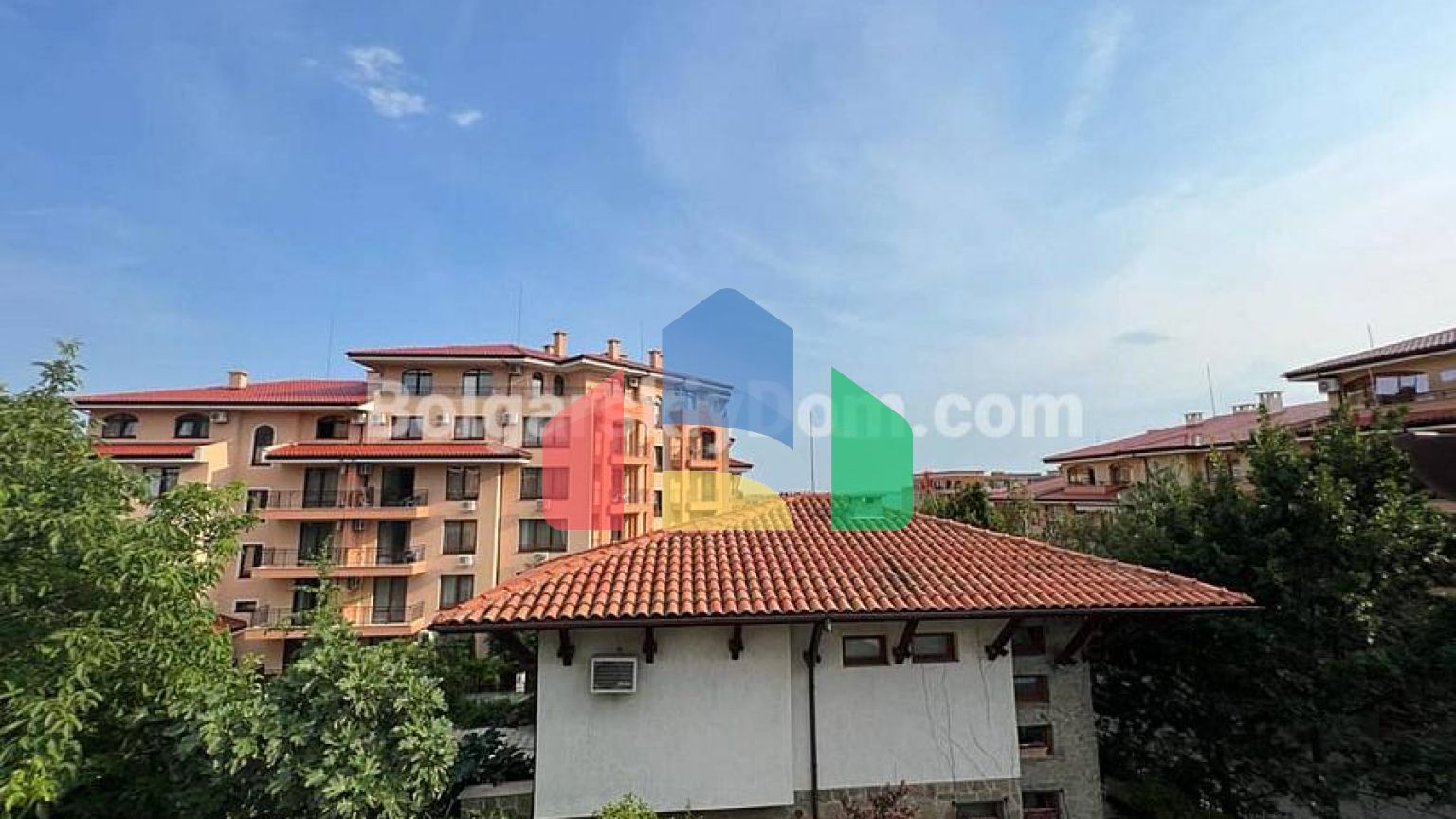 Трикімнатна квартира в Емеральд Біч