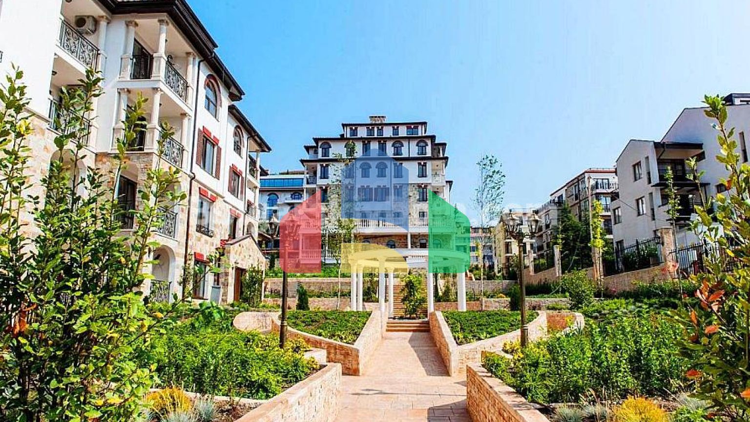 Трикімнатна квартира в Артур