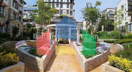 Трикімнатна квартира в Артур