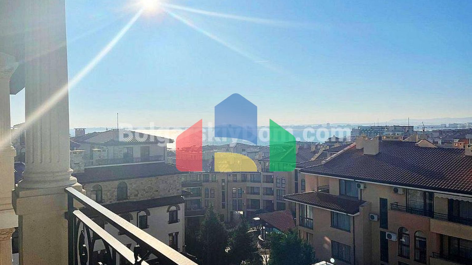 Трикімнатна квартира в Артур