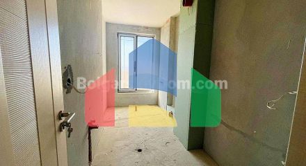 Трикімнатна квартира в Артур