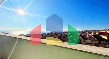 Трикімнатна квартира в Артур