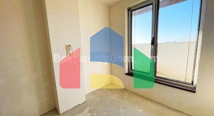 Трикімнатна квартира в Артур