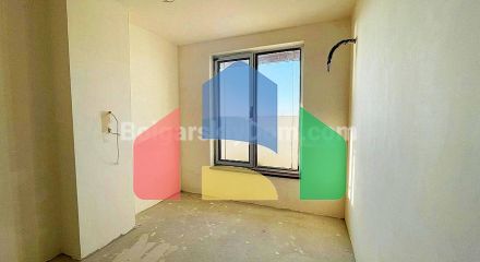 Трикімнатна квартира в Артур