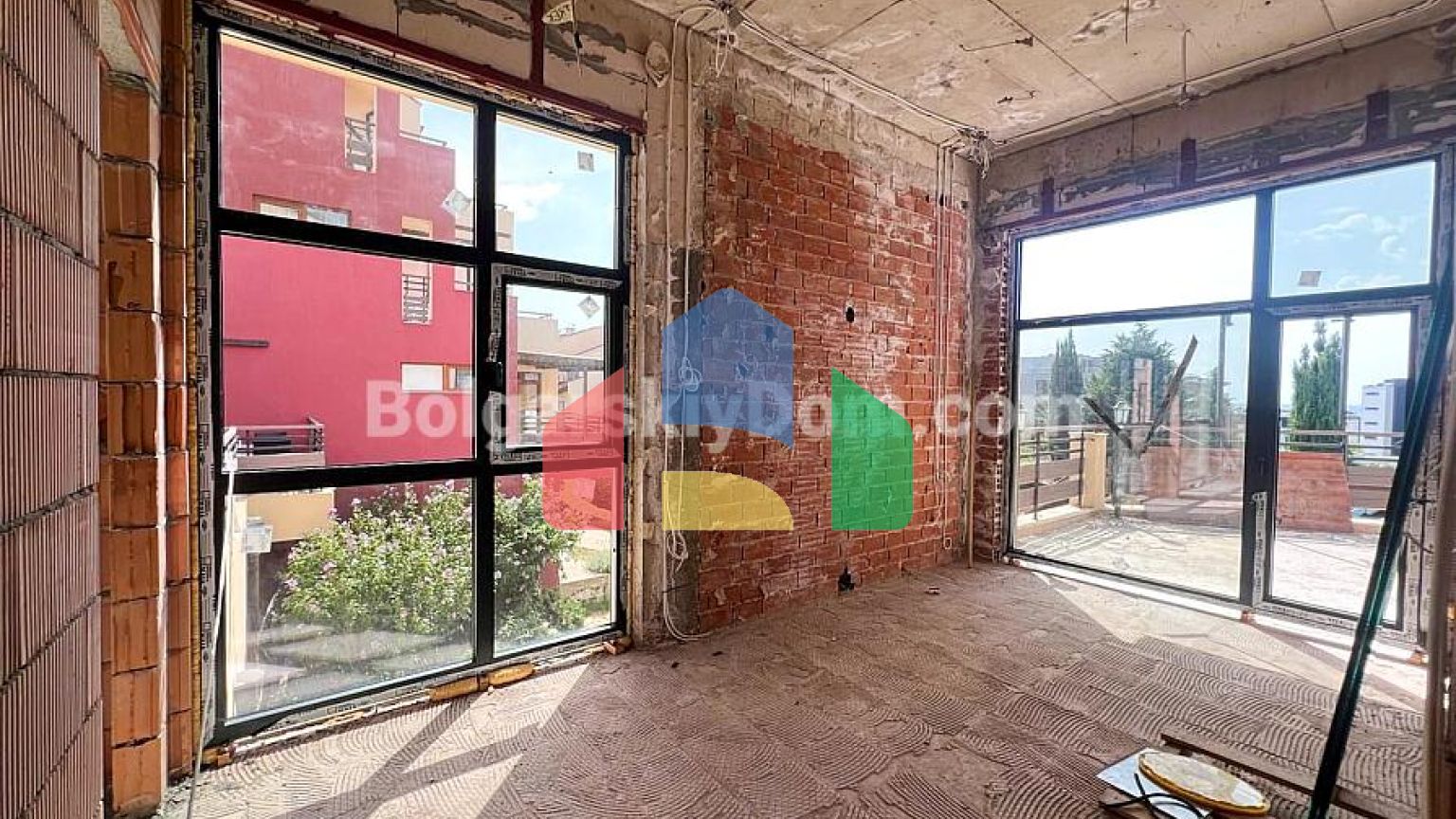 Квартири від забудовника в Лайтхаус