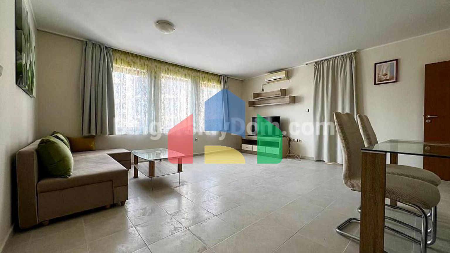 Двухкомнатная квартира в Шато Несебр