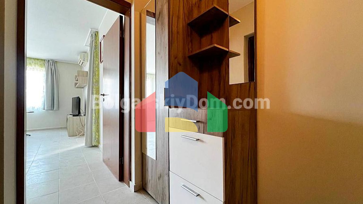 Двухкомнатная квартира в Шато Несебр